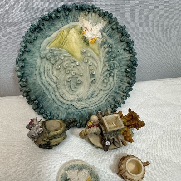 Vintage 1994 Miniature Noah’s Ark Resin Tea Set 5 Pieces - Picture 6 of 7